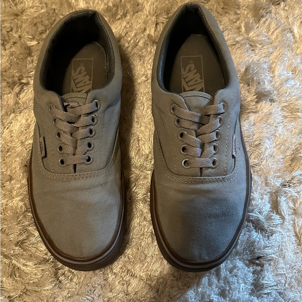 Gray Low-Top Vans Canvas Sneakers 

Men’s size 7 or Woman’s size 8.5